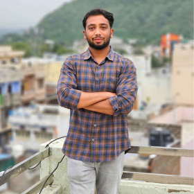Akash Hardiya - Developer