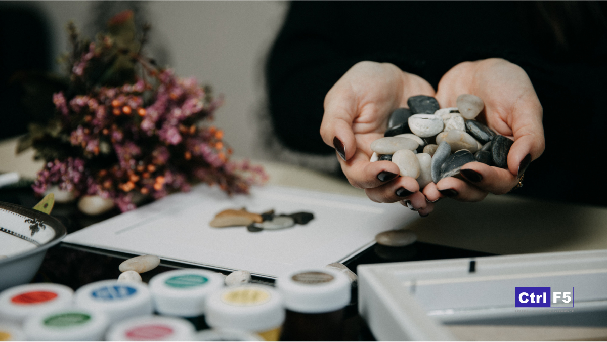 online arts and crafts business launch
